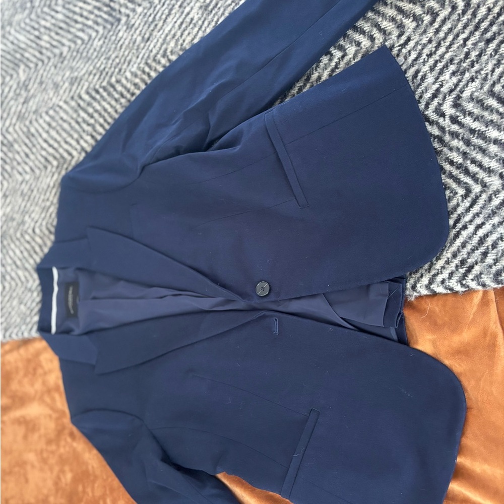 Banana Republic Classic Fit Jacket and matching cropped trousers in navy Blue